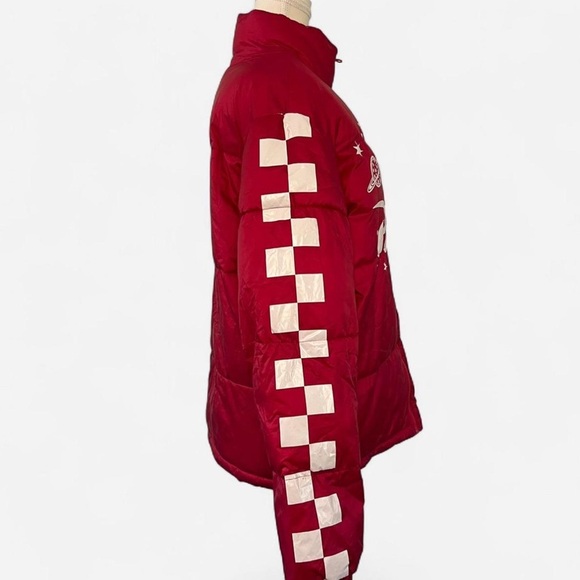 Disney Pizza Planet unisex red puffer jacket size medium - Picture 3 of 5